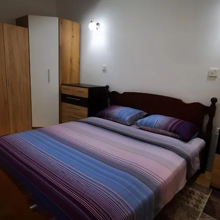 Splendid Two Bedroom Anastas Mitrev 25 Apartman Szkopje