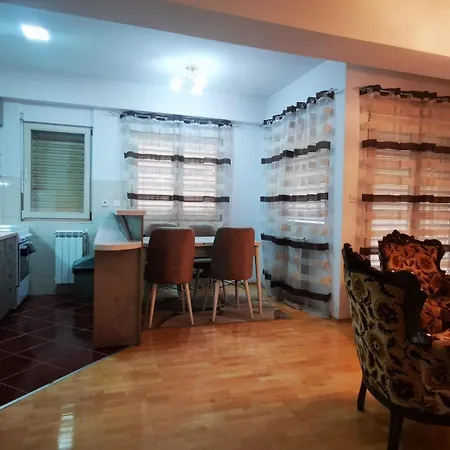 Splendid Two Bedroom Anastas Mitrev 25 *