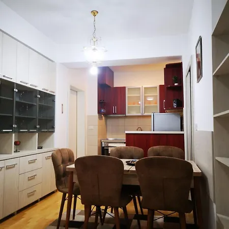 Splendid Two Bedroom Anastas Mitrev 25 *
